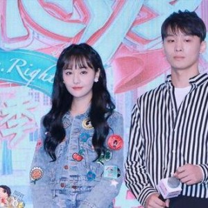 两个人吃瓜娱乐圈小说,娱乐圈的甜蜜邂逅